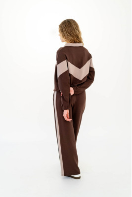 Костюм жіночий